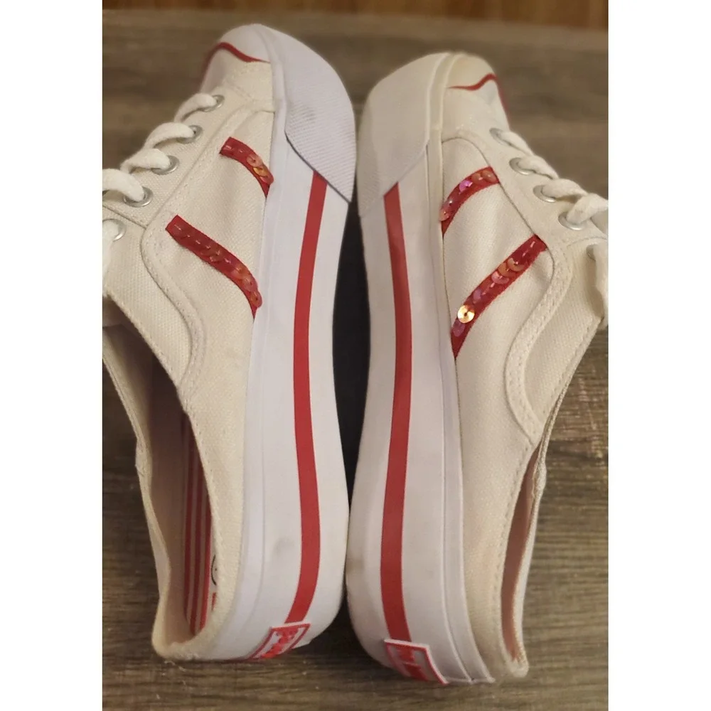 No Boundaries Slip On‎ Shoes White & Red Lace Up Women's Size 8.5